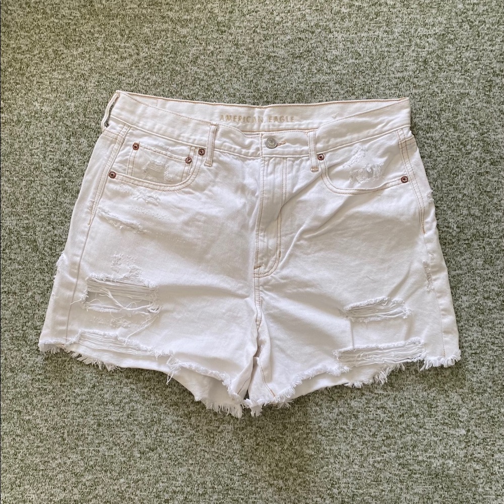American Eagle 90’s Boyfriend Shorts